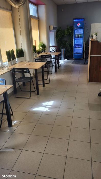 ODSTĄPIĘ lokal gastronomiczny na Sępa-Szarzyńskiego / Pizzeria