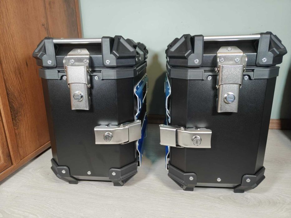 ALUMINIOWE kufry motocyklowe boczne CZARNE 2x38L uniwersalne SW-Motech