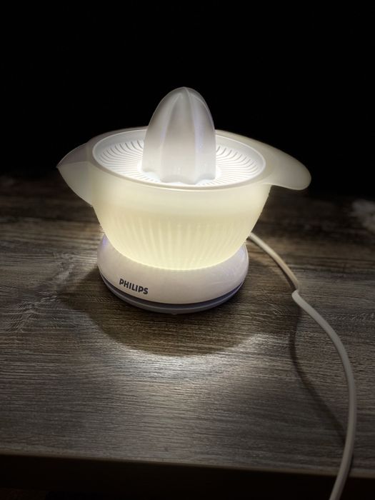 Соковыжималка для цитрусовых Philips HR2737