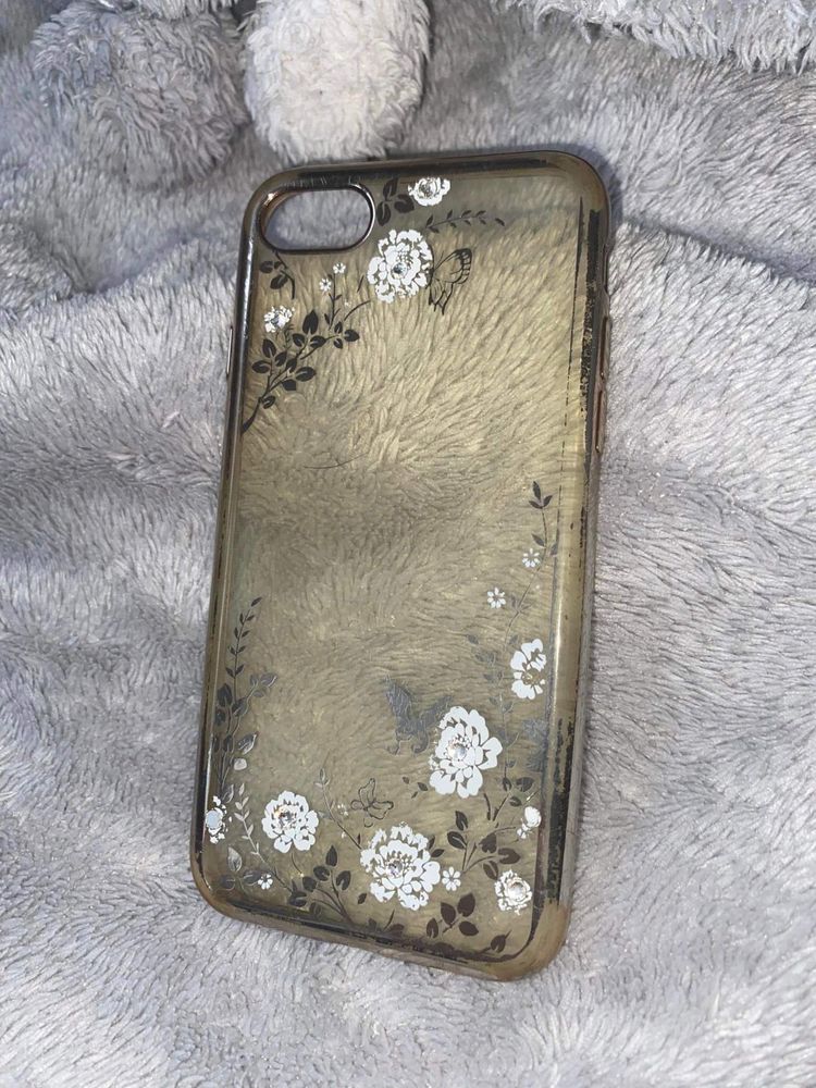 Cztery Etui iPhone 7