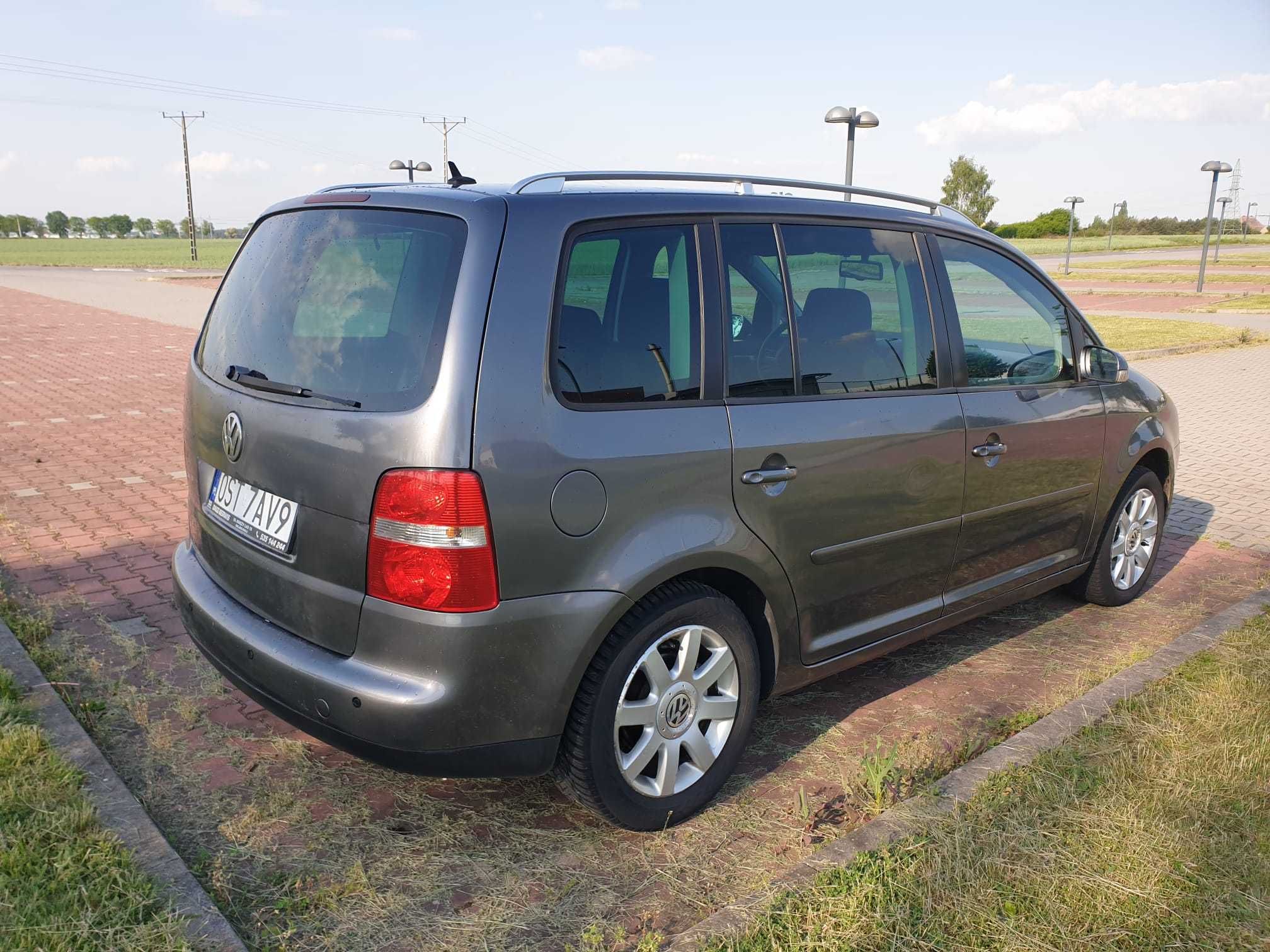 Volkswagen TOURAN 2.0 tdi HIGHLINE szyberdach ksenon dobry stan