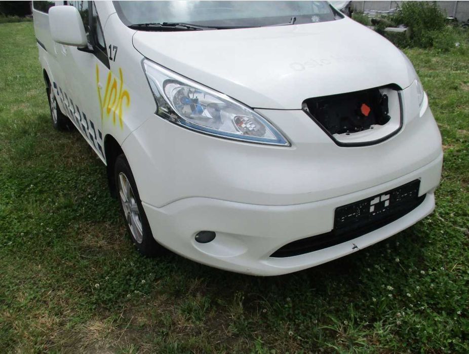 Розборка шрот Nissan X-Trail Qashqai Leaf Juke запчастини б/у Ніссан