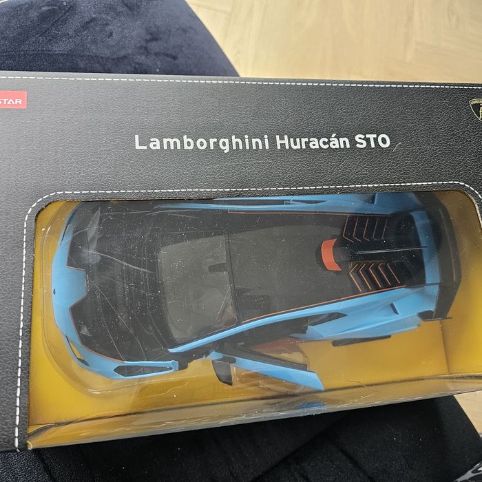 Lamborghini huracan sto sterowany zdalnie.