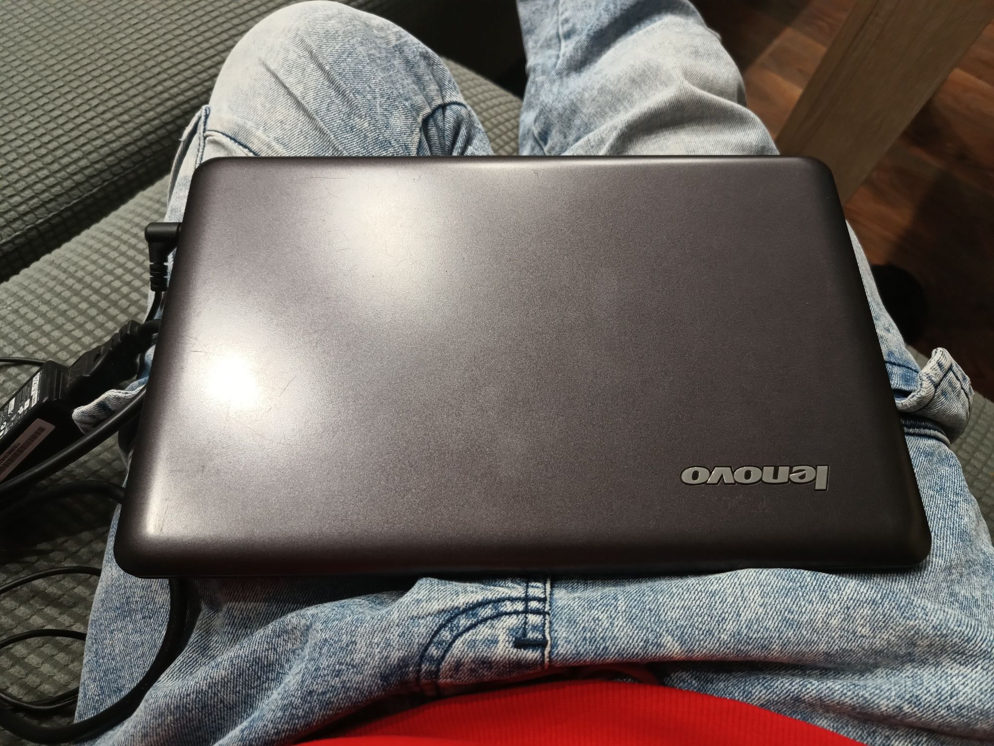 Sprzedam notebooka Lenovo