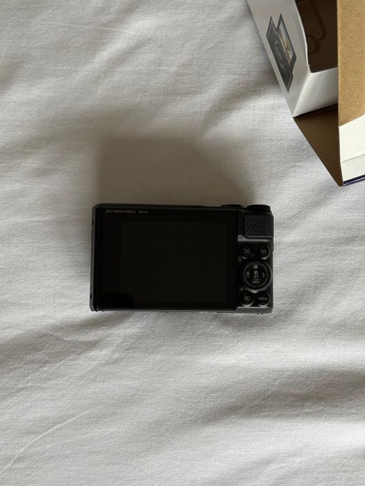 Câmera cânon  sx740hs