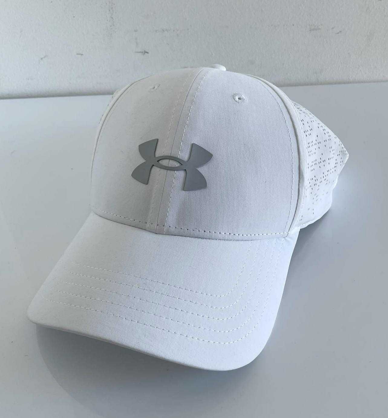 Under Armour Czapka z daszkiem białe unisex