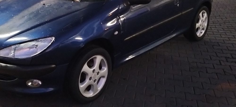 Troco jantes 15 de Peugeot por umas 14
