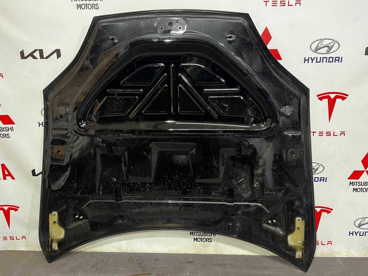 Капот Tesla Model S  2016-2020 1051875E0G рестайлінг