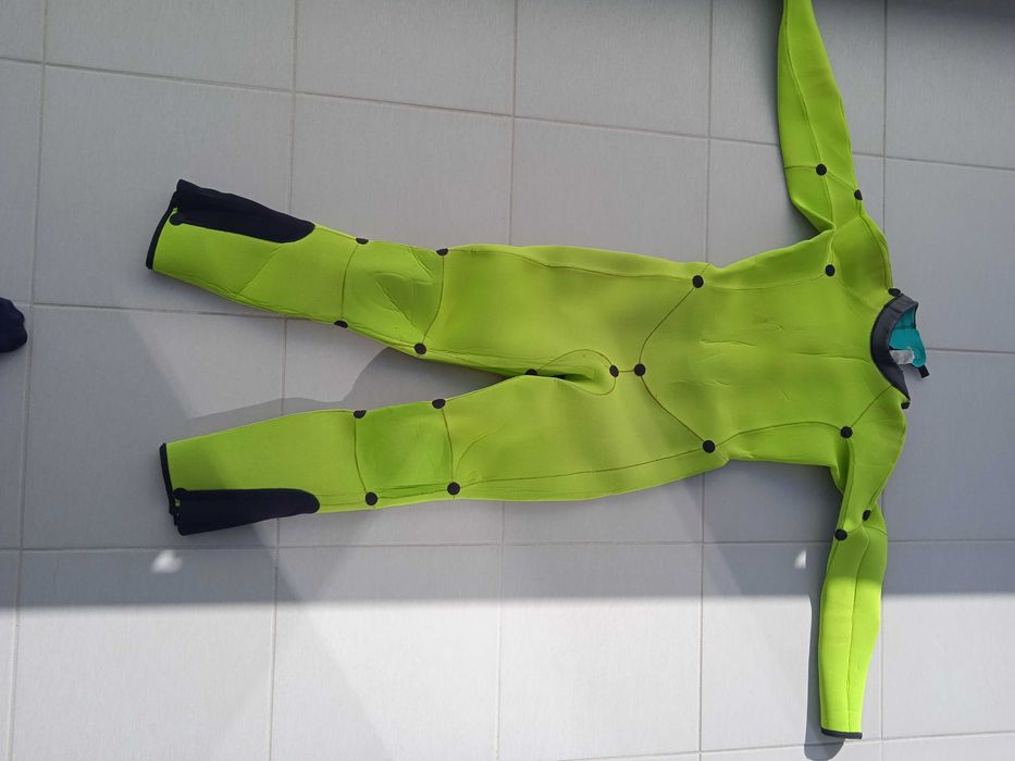 Fato de surf tribord em bom estado
