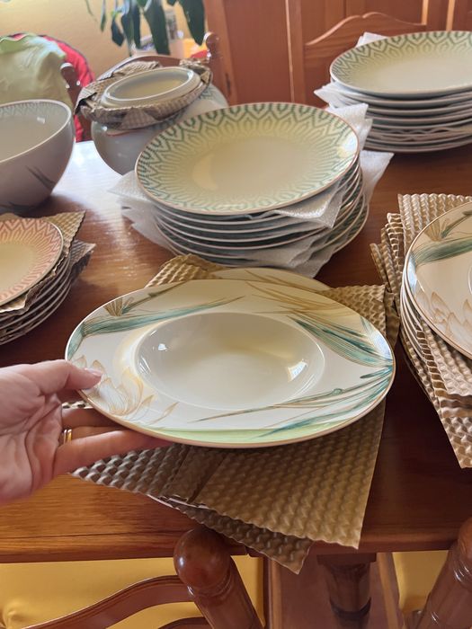 Serviço de mesa porcelana 65 peças Vista Alegre