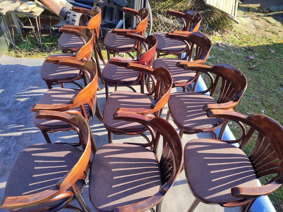 Wysyłka 20szt Krzesła gięte drewniane z tapicerką Thonet (Fame