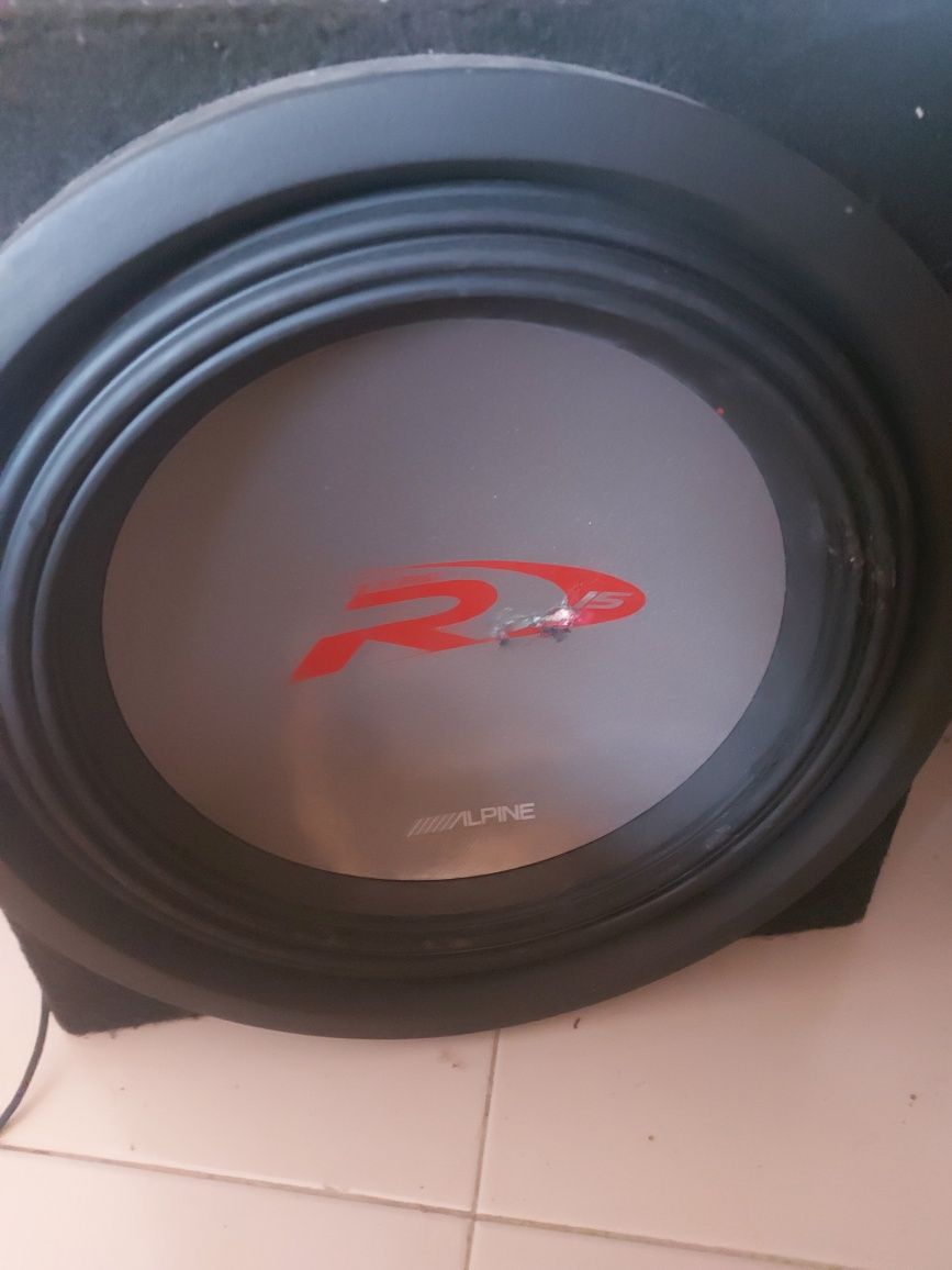 Subwoofer alpine