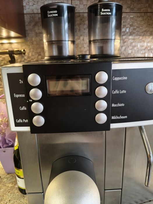 Чудова кавовамашинка для сім'ї або для роботи