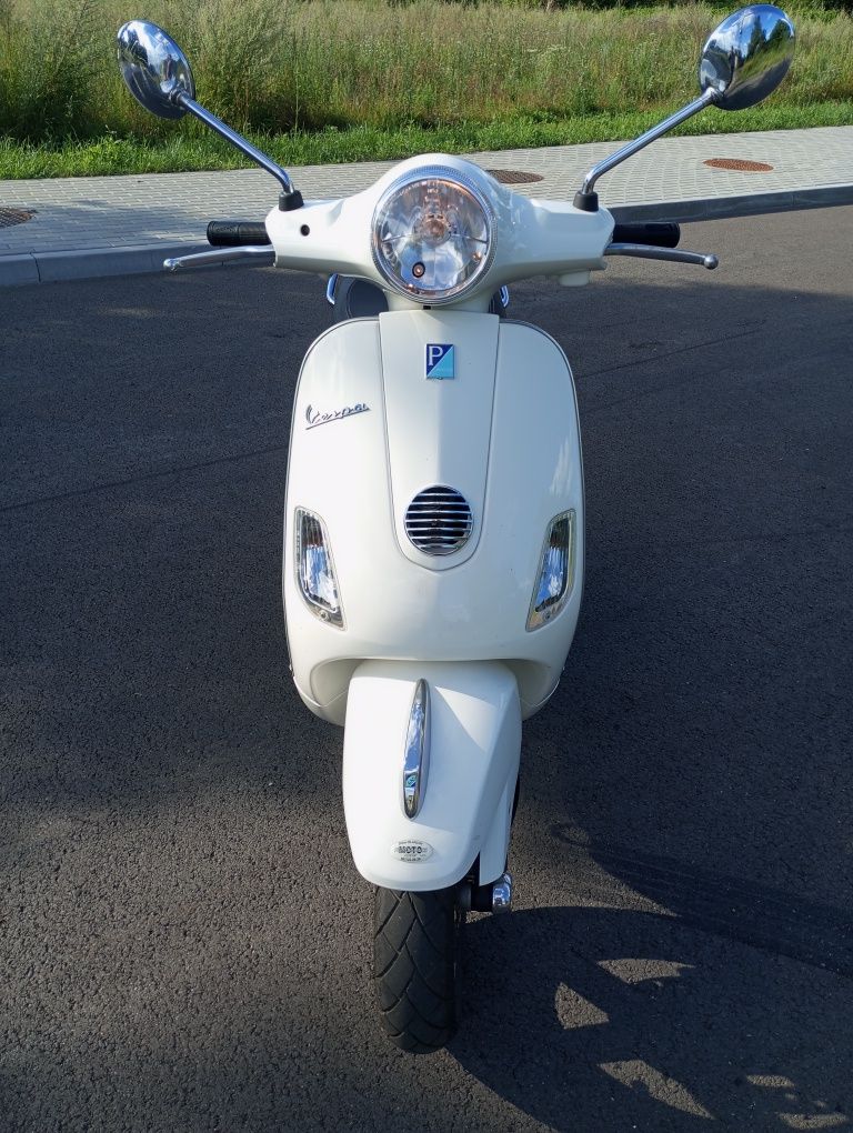Piaggio Vespa LX 50