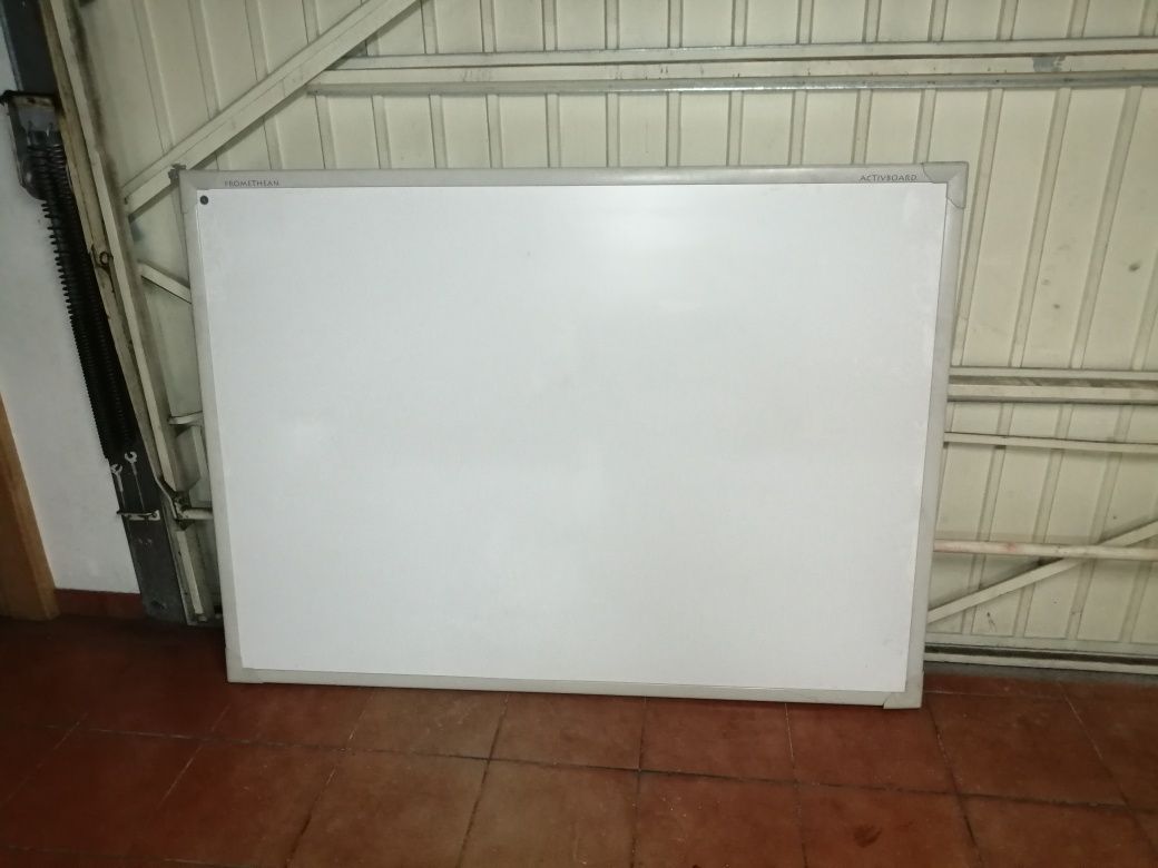 2 Quadros interativos promethean activboard