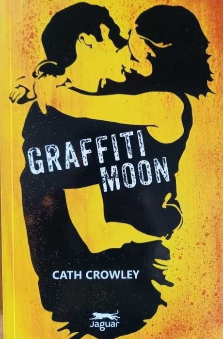 Graffiti Moon- Cath Crowley