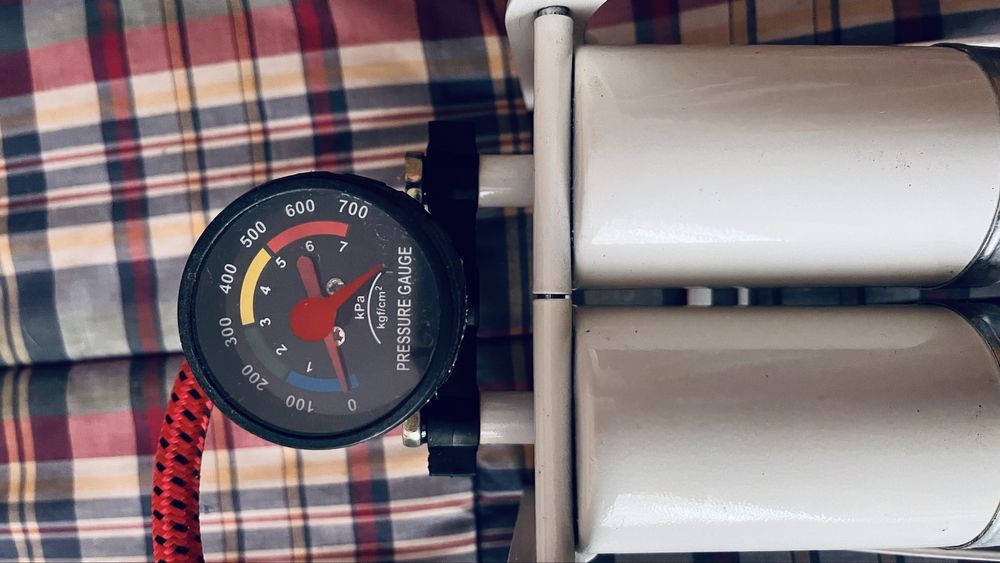 Bomba de ar com manómetro