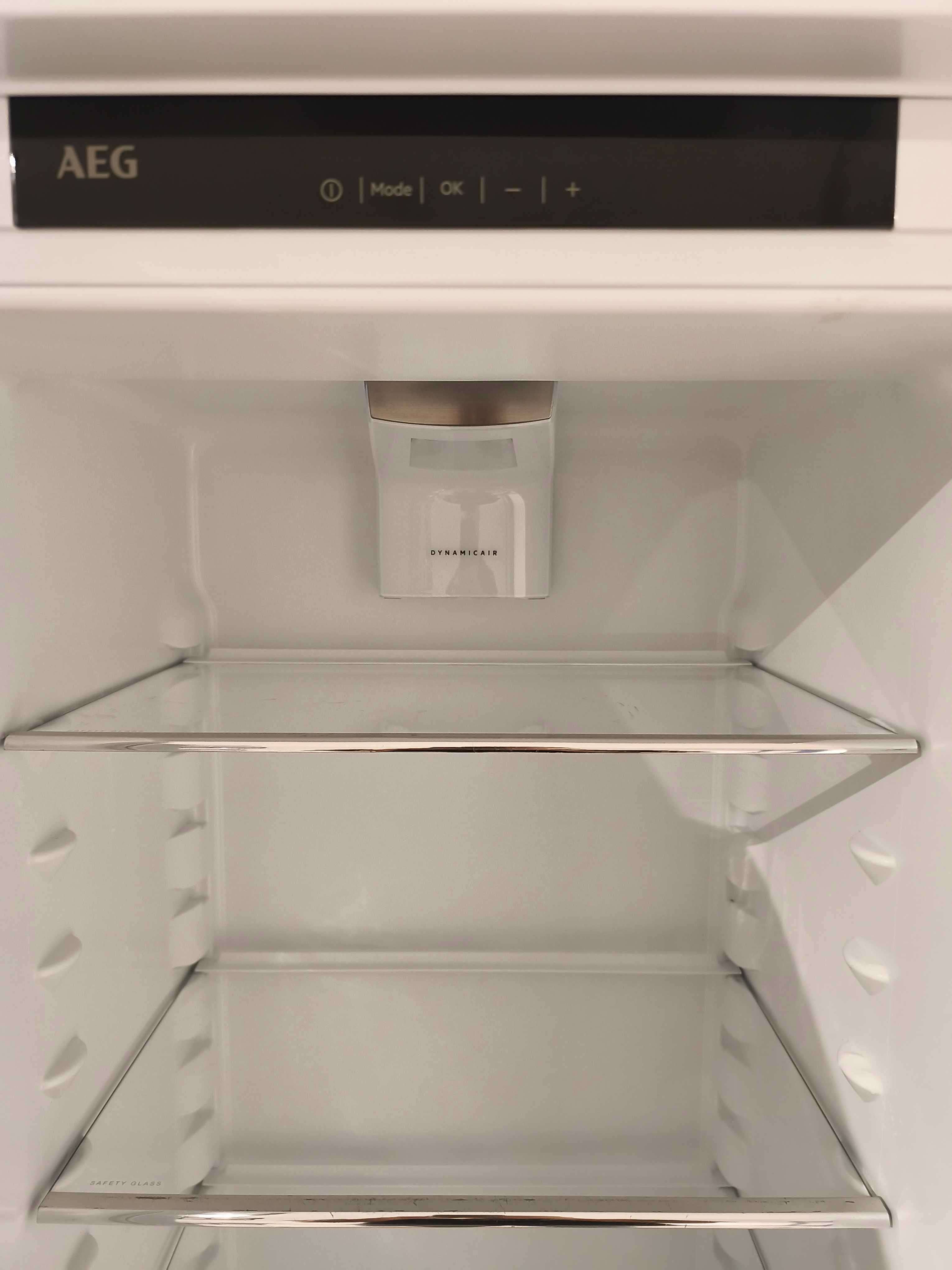 Frigorífico / geladeira de embutir AEG