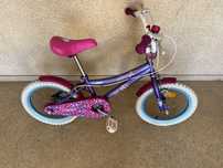 Bicicleta de criança nova