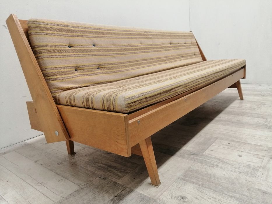 sofa czechosłowacja vintage lata 70-te design rozkładana drewno