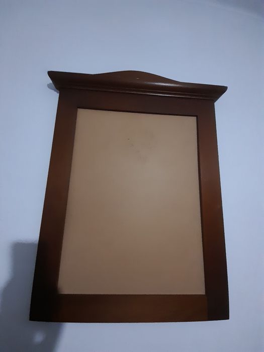 Moldura em madeira para espelho