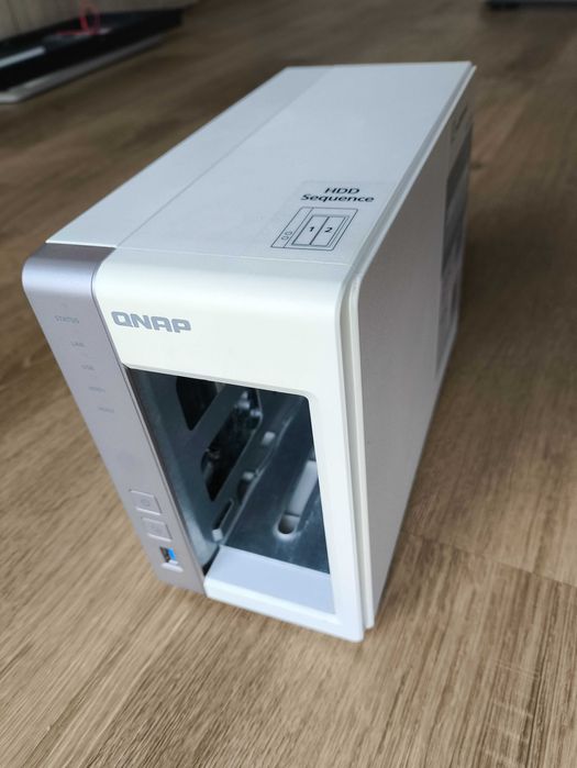 Uszkodzony serwer TurboNAS TS-251