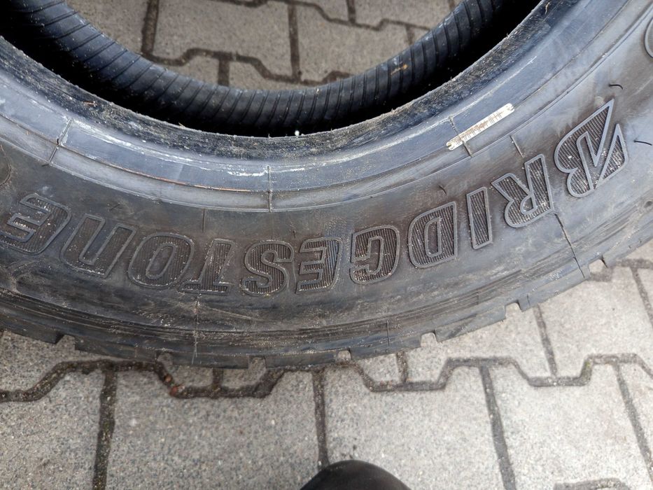 2x235/75R17,5 RDrive 002