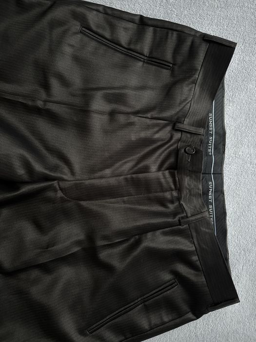 Sunset Suits Men brązowy garnitur piękny r. L i krawat