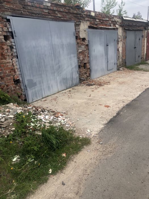 Продам ряд гаражів АК 27