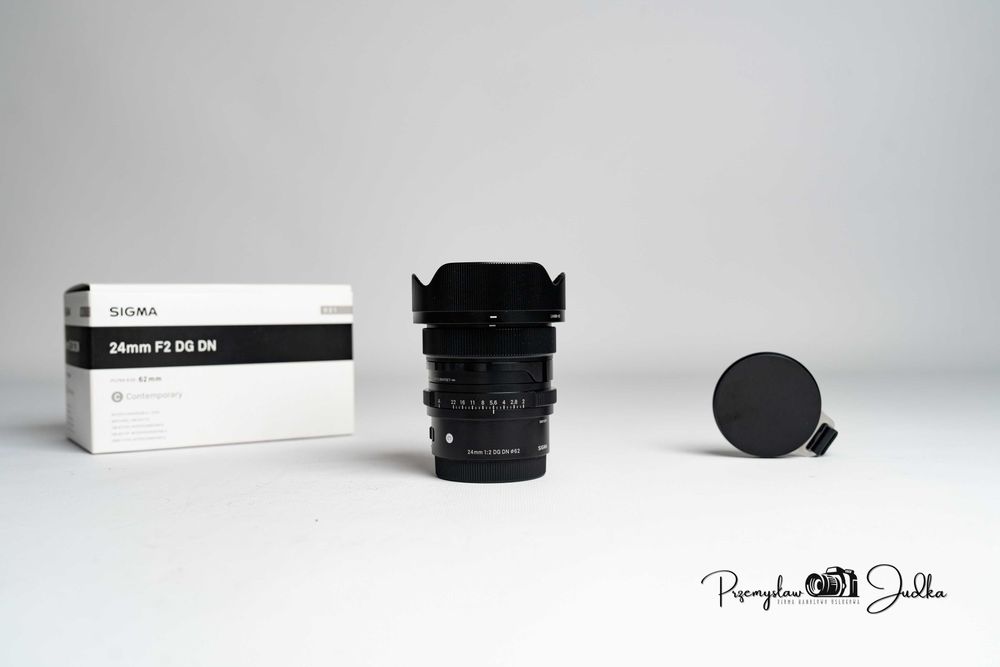 Sigma 24mm F2 DG DN 24/2 Contemporary (Sony E) igła | komplet| faktura