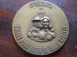 Medalha movimento democrático mulheres