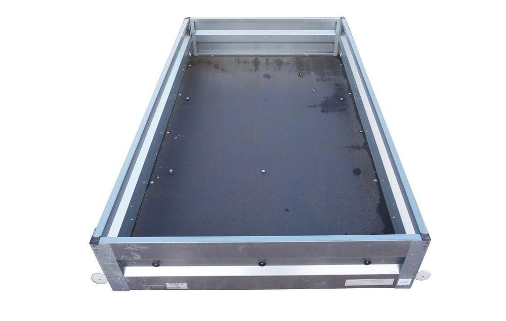 Burty z stelażem i plandeka