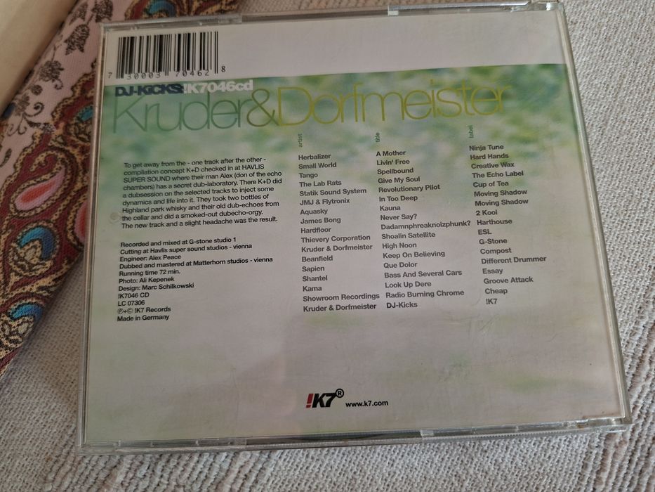 Três CDS originais por 12 euros  Kruder & Dorfmeister RAS  Jazzanova