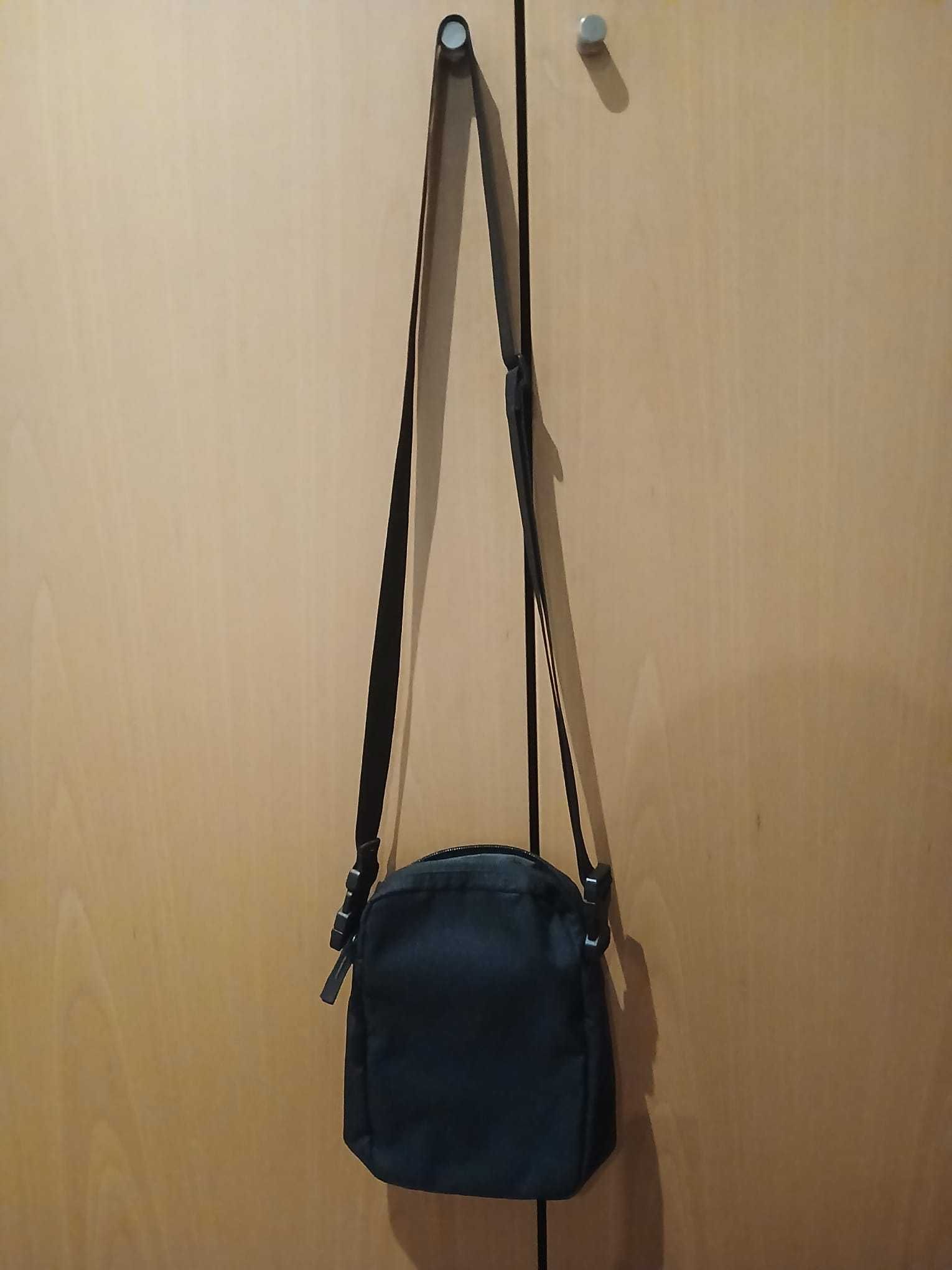 Bolsa de ombro Nike oficial