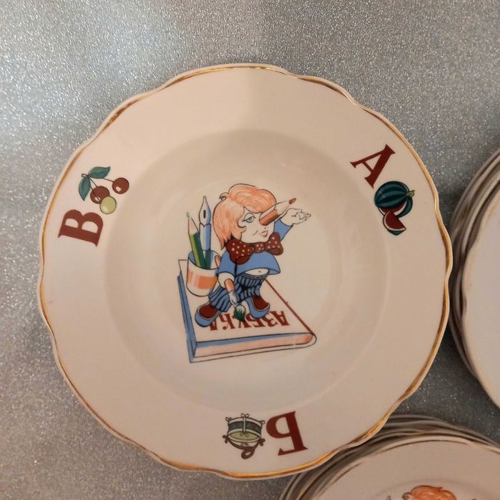 Дитячі тарілочки