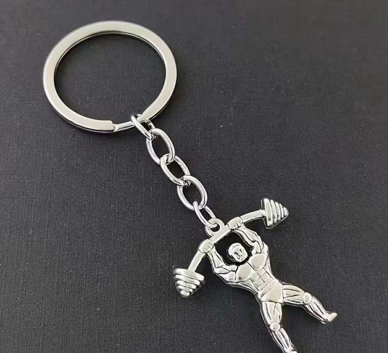 Metalowy brylok Trójboista