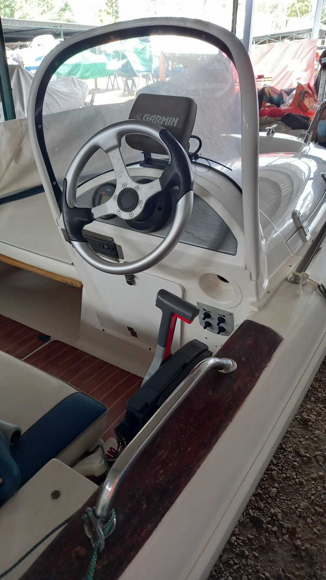 Baixa de preço - Quicksilver 425  Commander 2004, motor Yamaha 30 4T