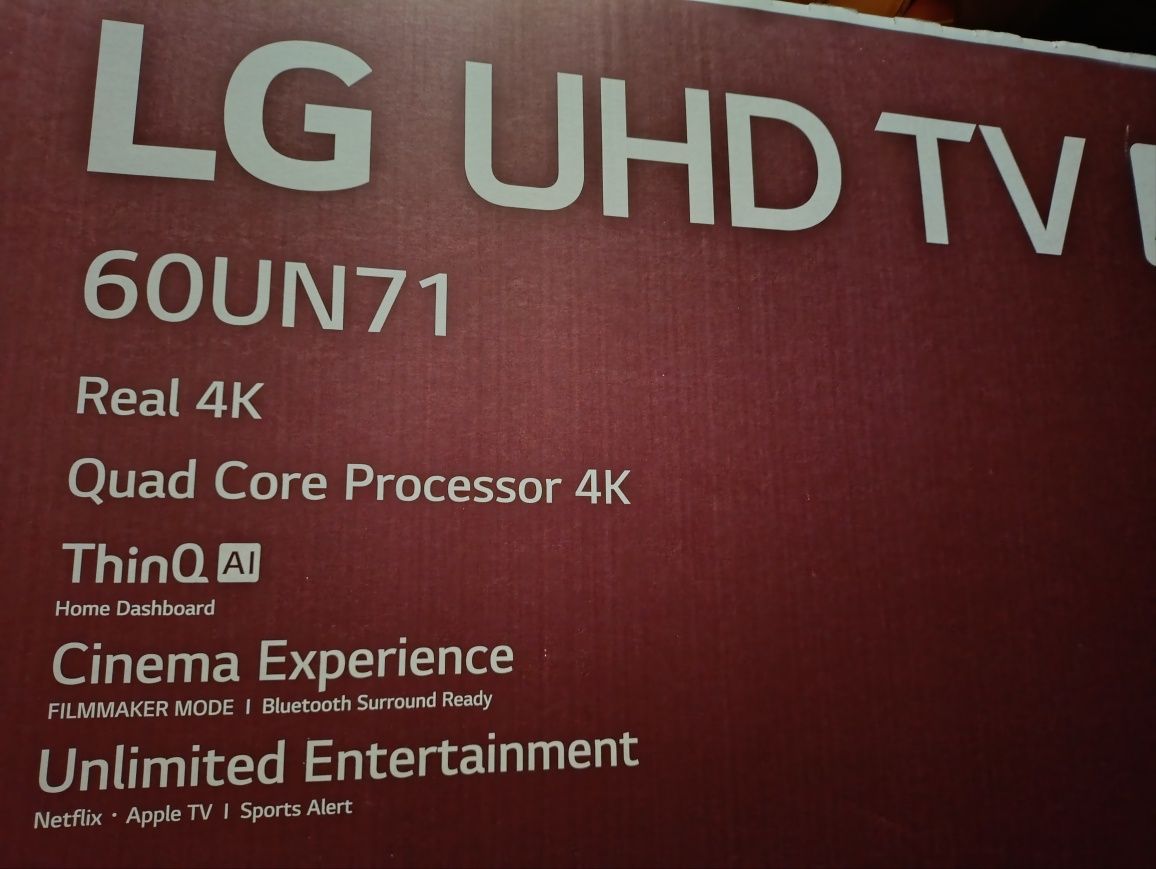 Smart TV 60" LG 4K 2020 Ecrã partido