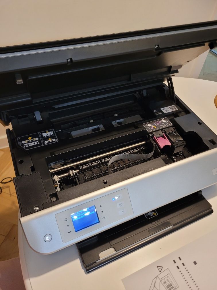 Drukarka wielofunkcyjna skaner HP ENVY 4504 atramentowa
