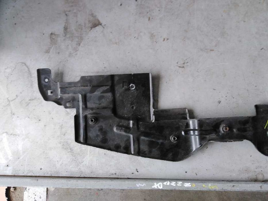 Opel Mokka X Wspornik Płyta Przedniego Zderzaka