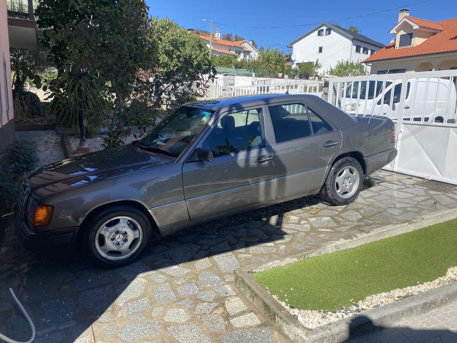 Mercedes 250d w124.