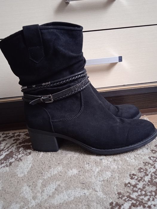 Весняні чобітки,замш