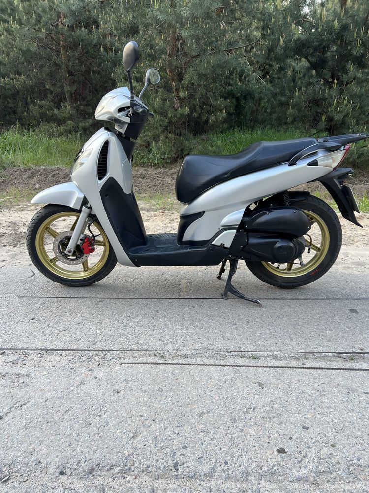 Honda   SH    150