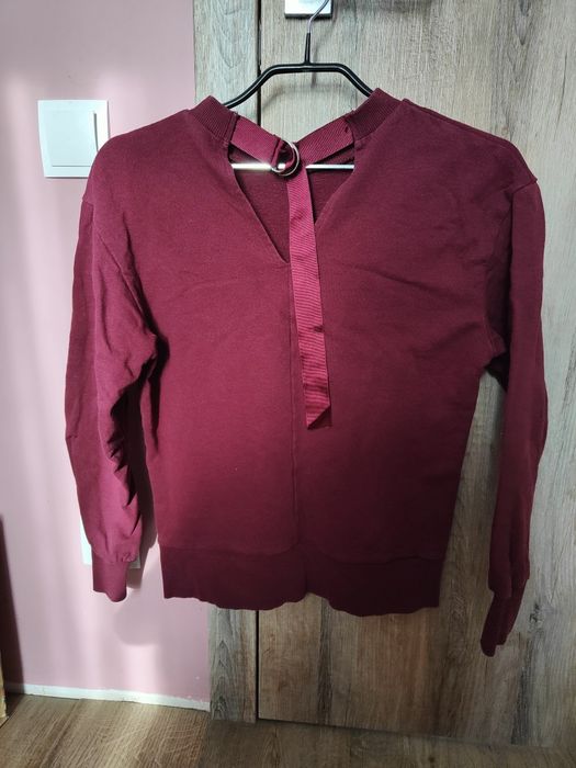 Стильний бордовий светр Primark