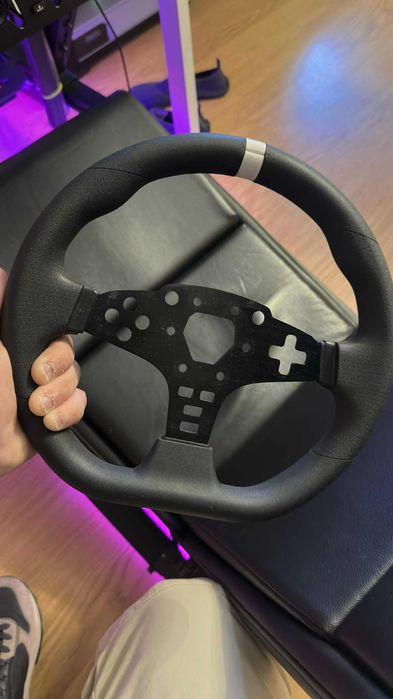 Moza R12 + Volante Es-Xbox + Volante Formula