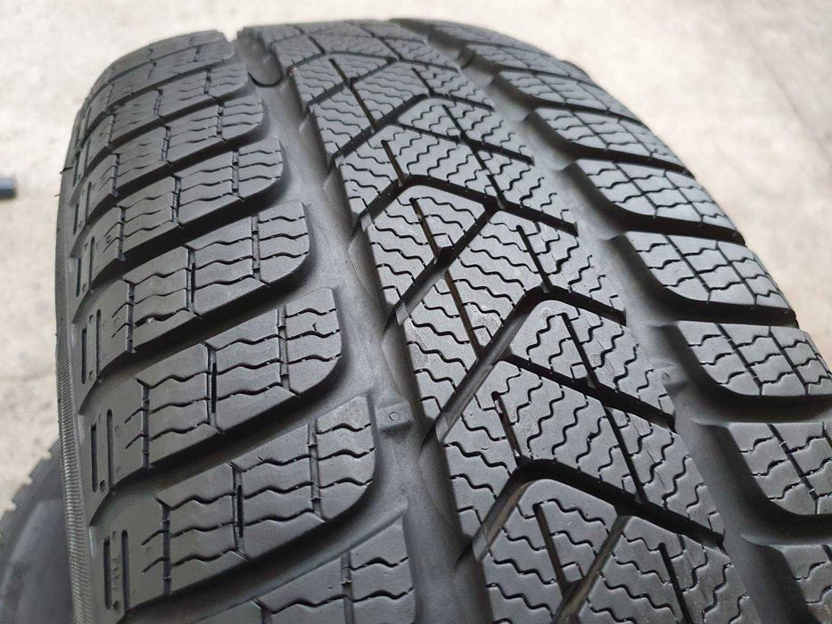 4x Pirelli Sottozero 3  215/60r16  7mm
