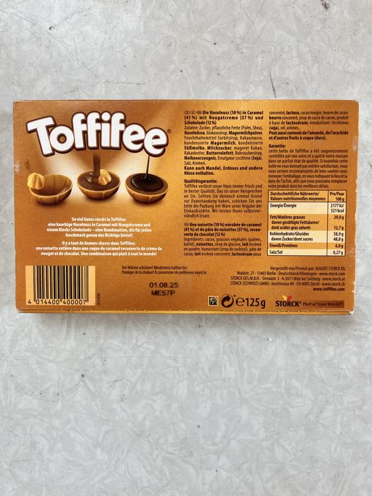 Конфеты в коробке,цукерки,Toffifee