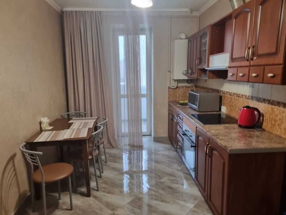 3 кімнатна,Зацепи 3в,автостанція,зал.вокзал