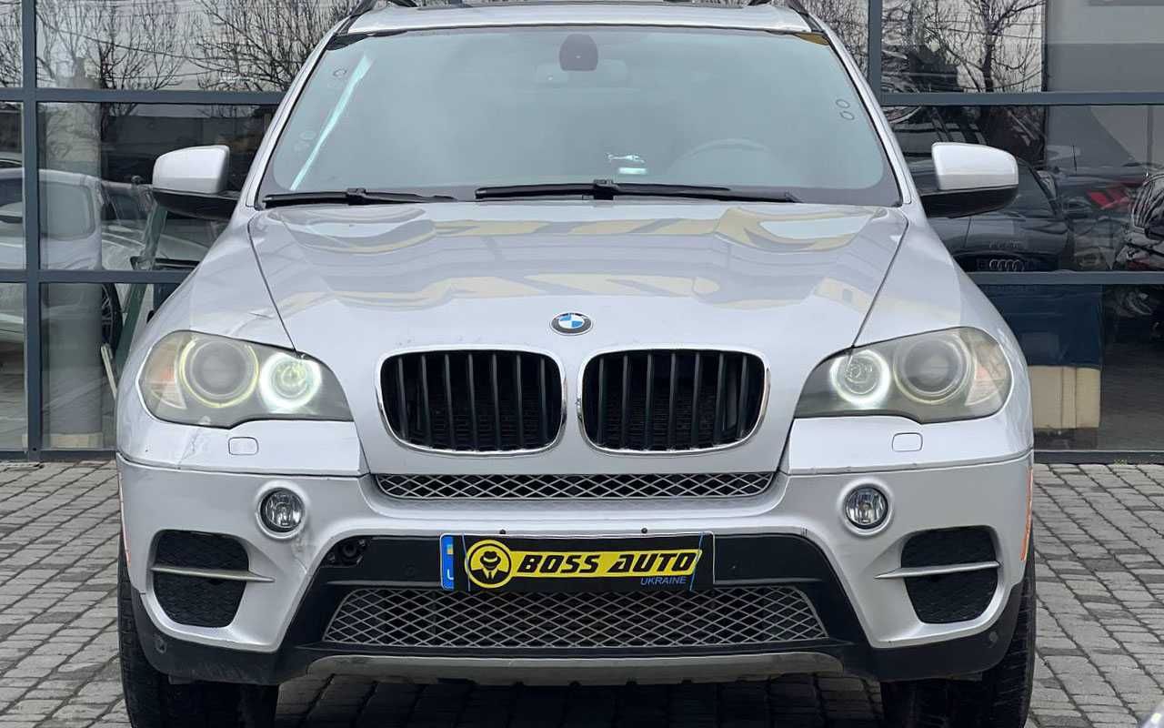 BMW X5 2010 року