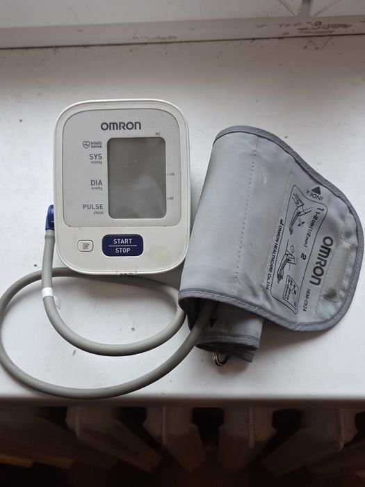 Ciśnieniomierz Omron model M2